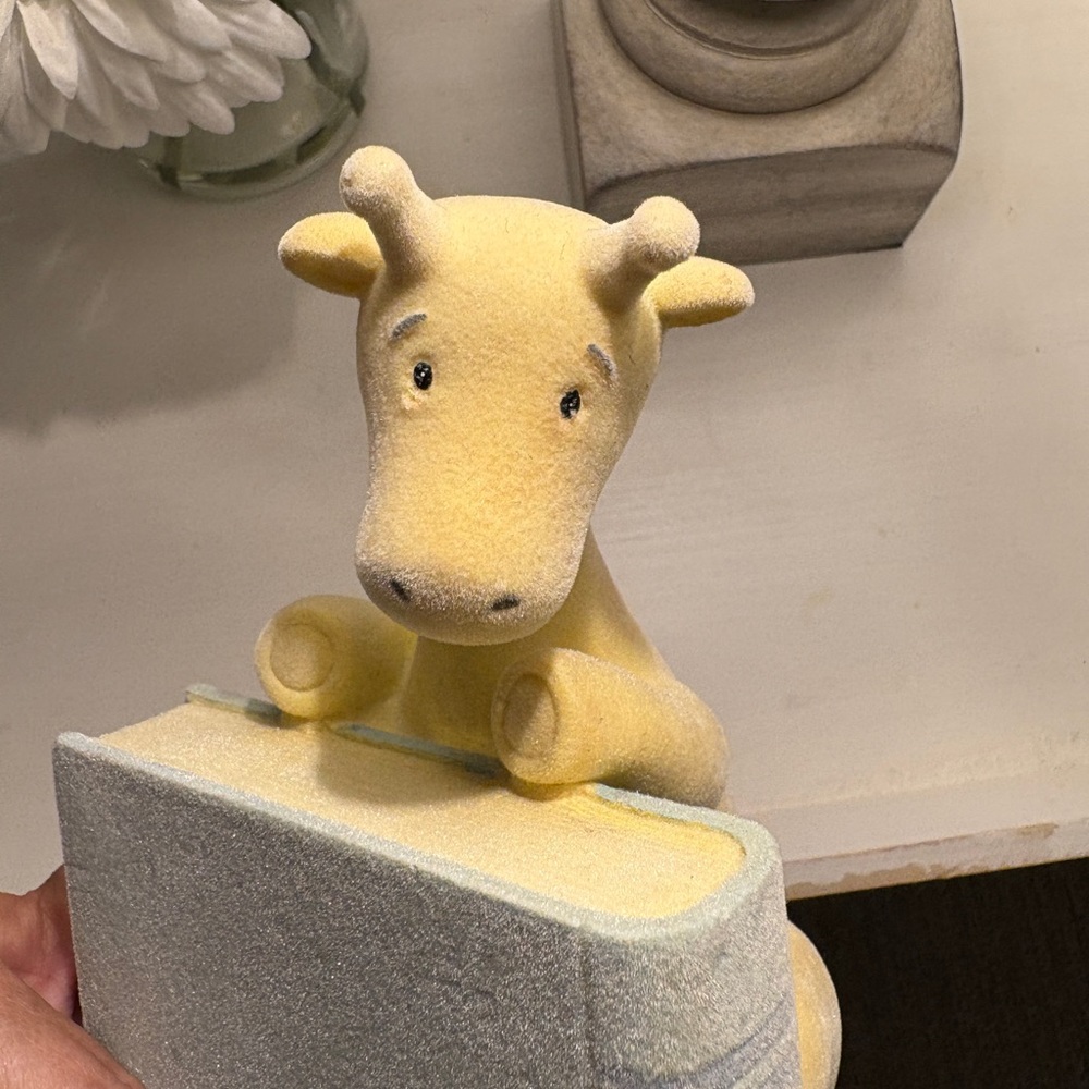 Peek-A-Boo Giraffe Bookend Vintage nursery prop decor